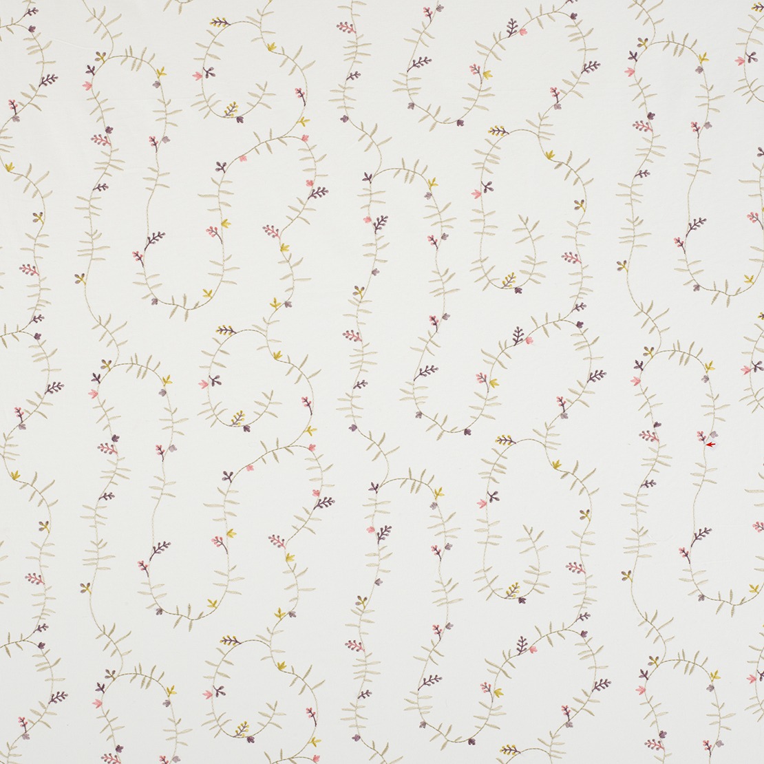 Happy Dreams stof met takjes broderie