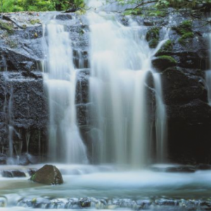 Komar deurposter Pura Kaunui waterval